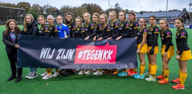 dames hockeyteam den bosch is #tegenKK