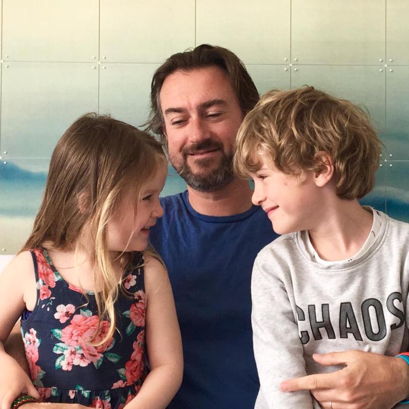 Baris met zijn kinderen